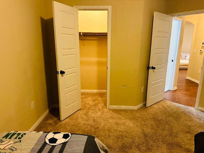 Building Photo - 16200 Cantania Cove