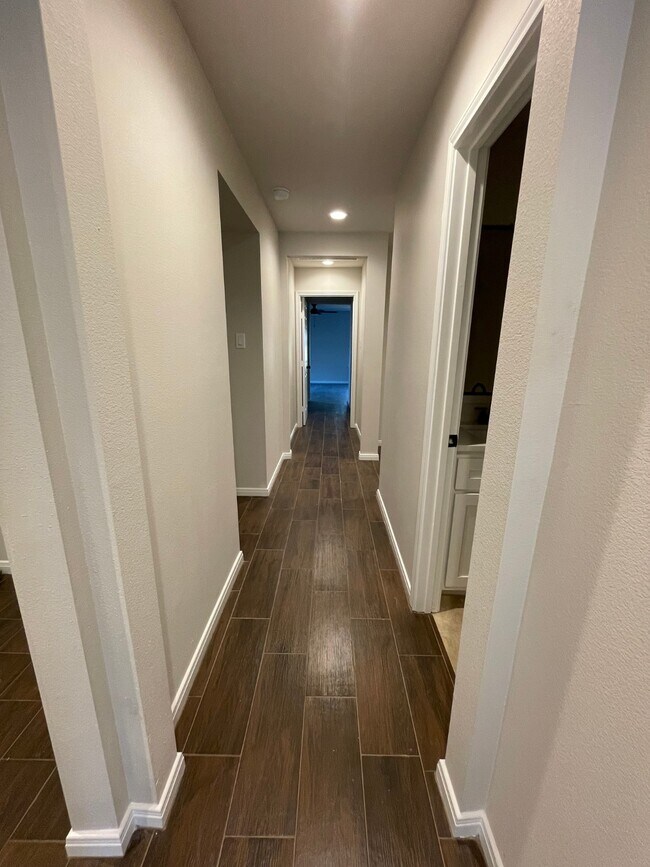 Building Photo - 13122 Stillington Dr