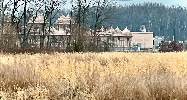 Building Photo - 110 Samjan Cir