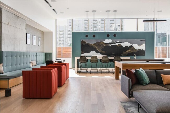 Building Photo - 301 West Ave