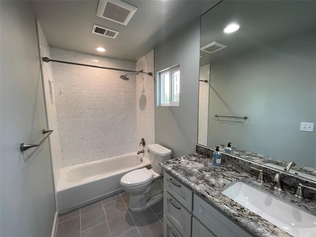 Building Photo - 5014 Evans Ave