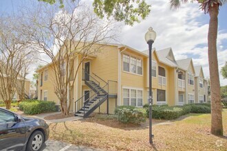 Building Photo - 1043 S Hiawassee Rd