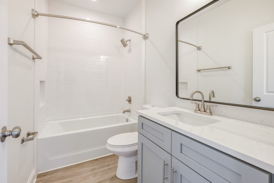 Building Photo - 1122 Rodey Ave