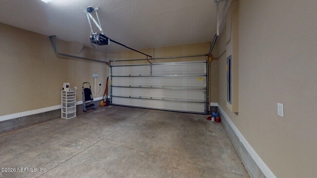 Building Photo - 285 Garden Wood Dr