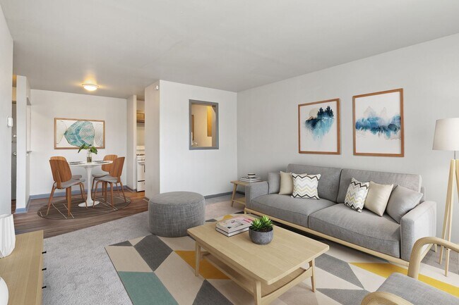 Building Photo - Ample Closet Space