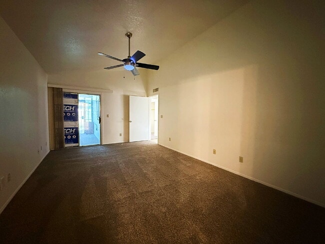 Building Photo - Charming 3-Bedroom Home for Rent in Highly Desirable Peoria School District!