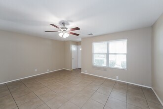 Building Photo - 3235 Dartmouth Field Ln