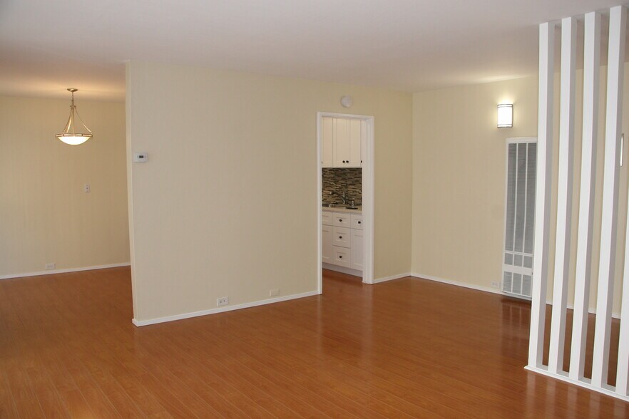 Building Photo - 3815 Harrison St