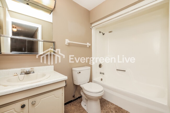 Building Photo - 7552 Mt Whitney