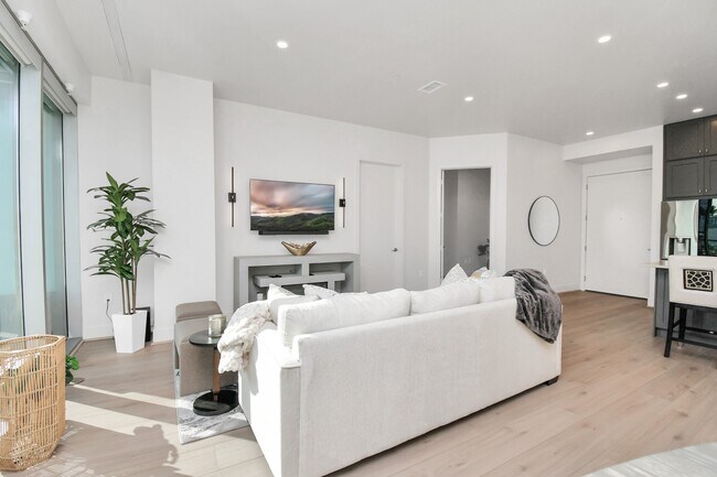 Building Photo - 1600 Post Oak Blvd