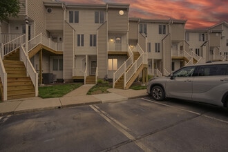 Building Photo - 100 Pinewood Rd