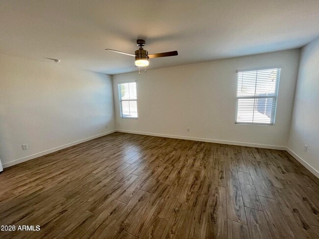 Building Photo - 11414 W La Reata Ave