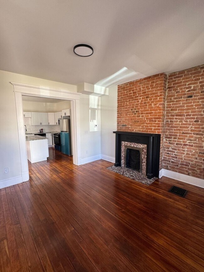 Building Photo - Wonderful 3/2 Home in the Heart of Columbus!