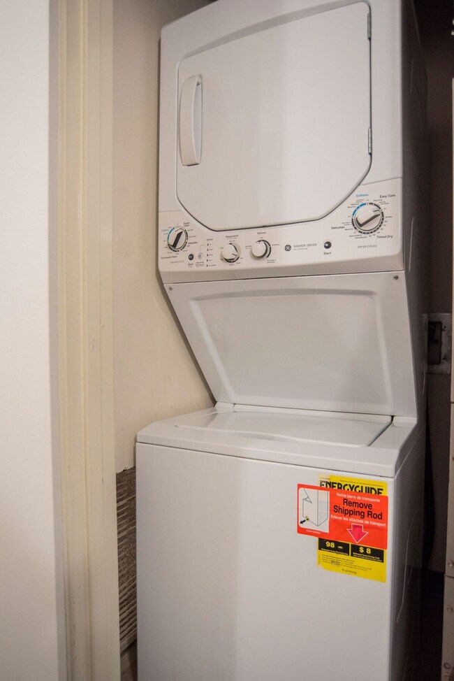 Building Photo - 125 W Market St