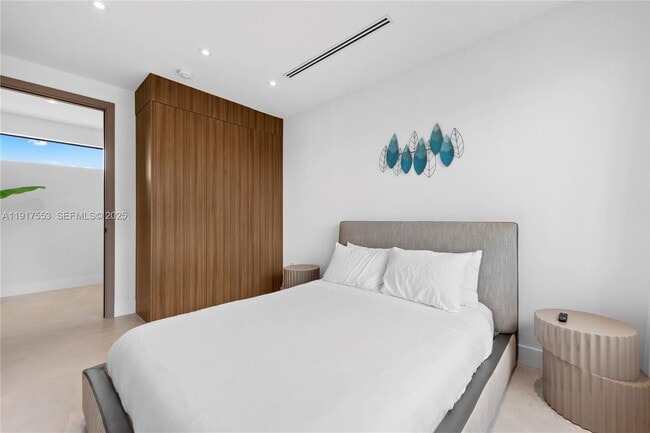 Building Photo - 1881 NE 196th Terrace