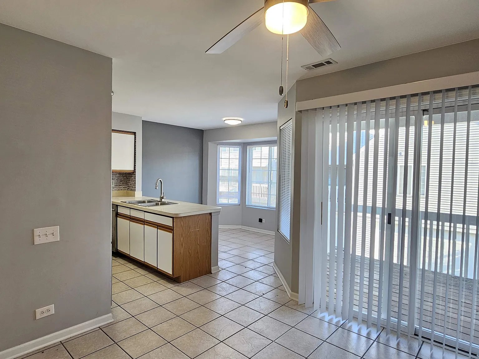 Building Photo - 2320 Dawson Ln