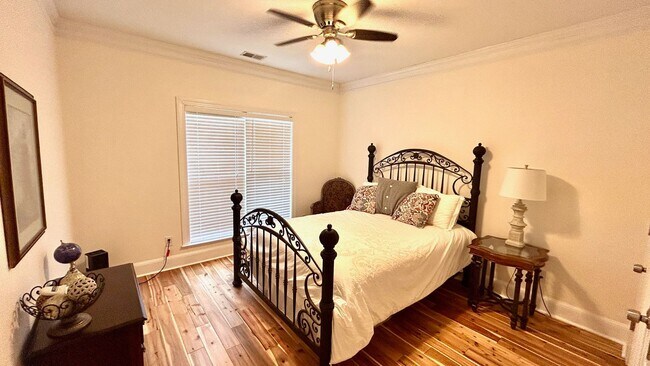 Building Photo - Call to schedule a tour!