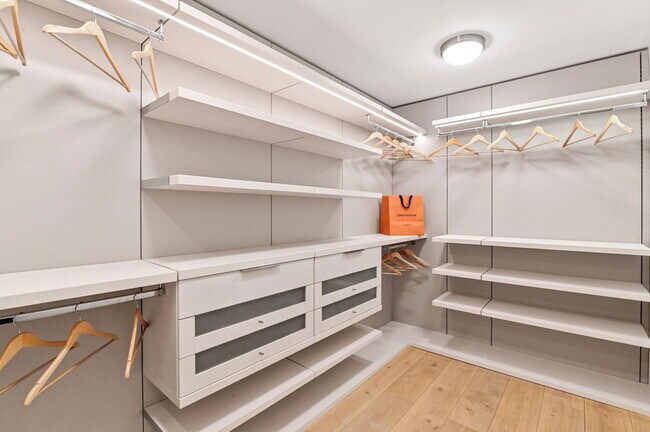 Building Photo - 10203 Collins Ave