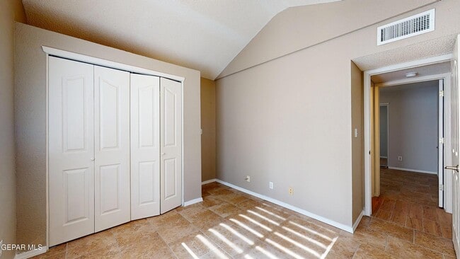 Building Photo - 7580 Plaza Taurina Dr