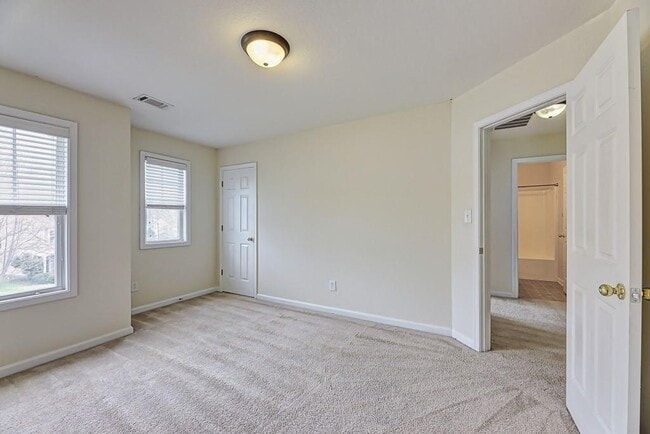 Building Photo - 1356 Upshur Pl NE