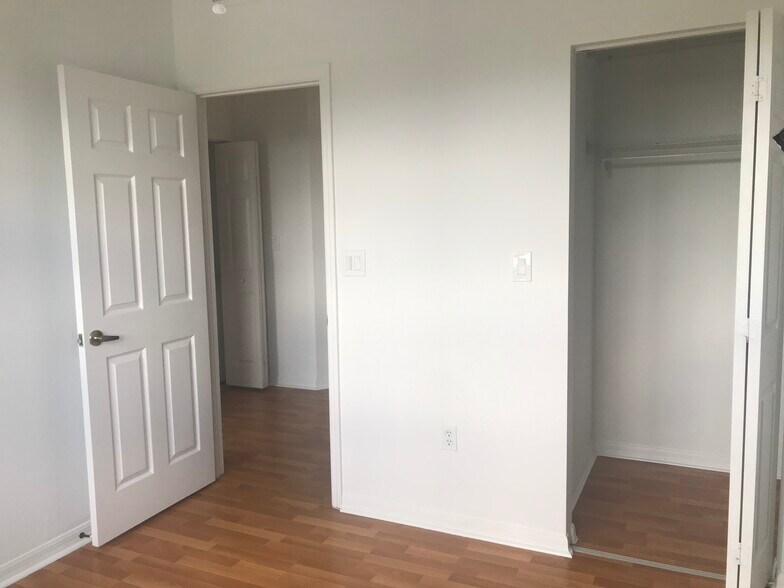 Building Photo - 8999 NW 107th Ct