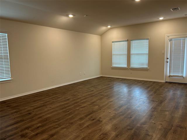 Building Photo - 2433 Burkburnett Dr