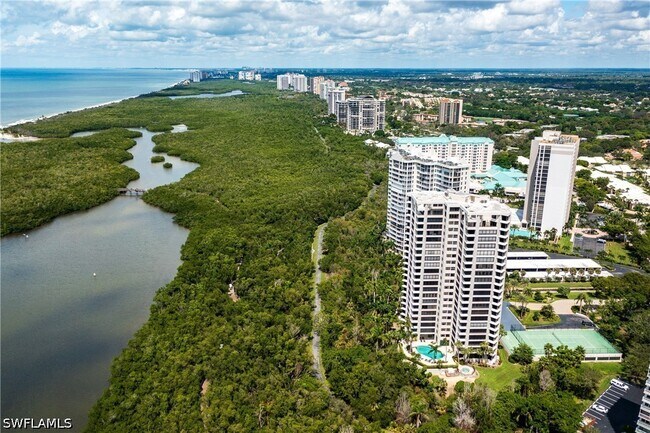 Building Photo - 5555 Heron Point Dr