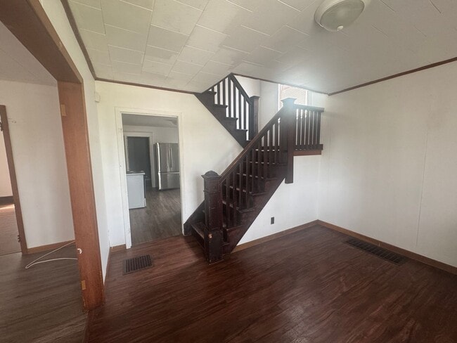 Building Photo - 4 Bedroom 2 Bathroom Single Family Rental ...