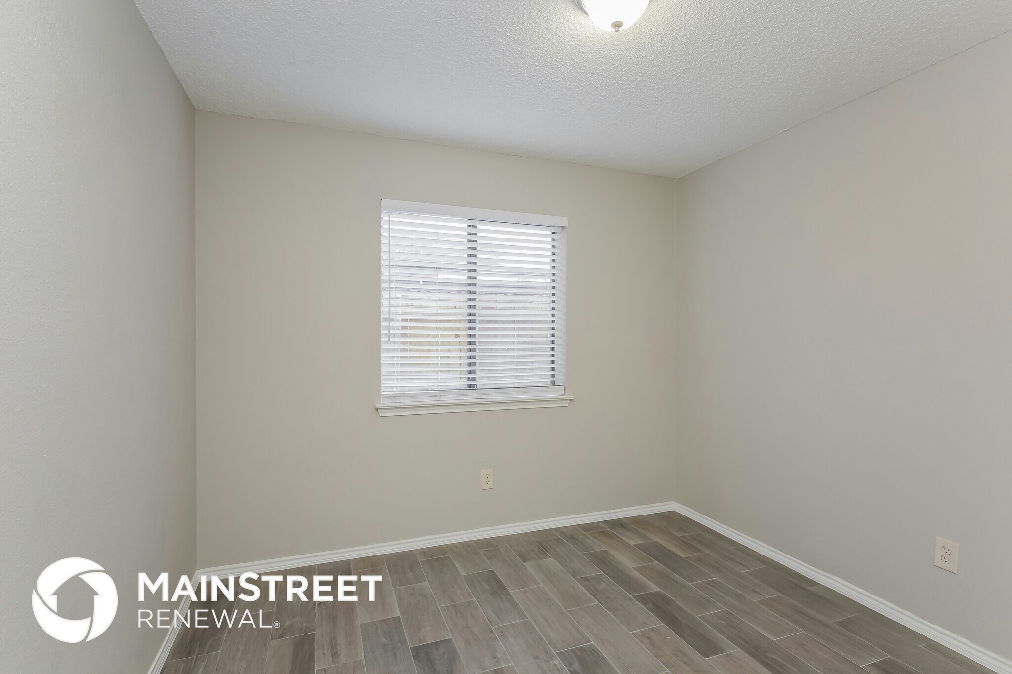 Building Photo - 316 Kalmia Dr