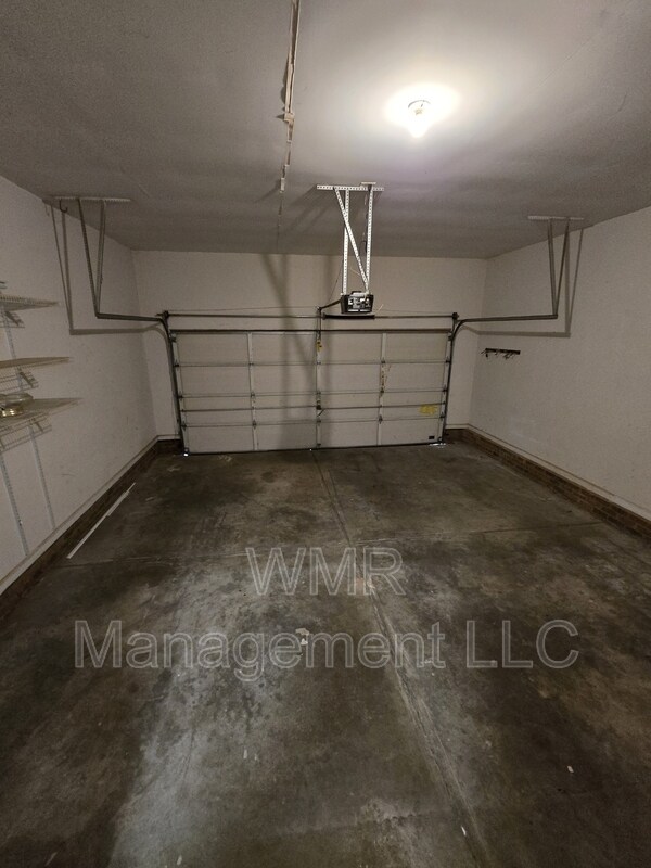 Building Photo - 7803 Harrington Woods Rd