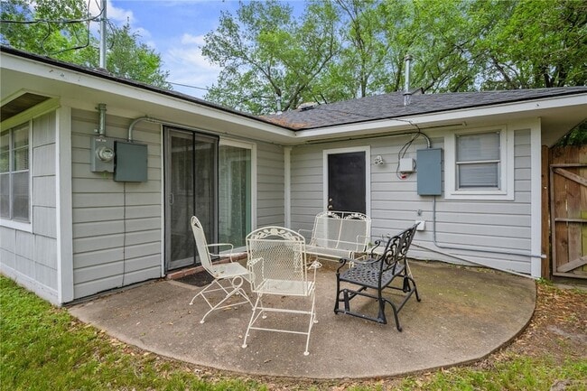 Building Photo - 4212 Carter Creek Pkwy
