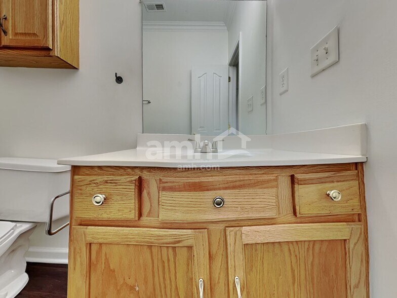 Building Photo - 7423 Mary Jo Helms Dr