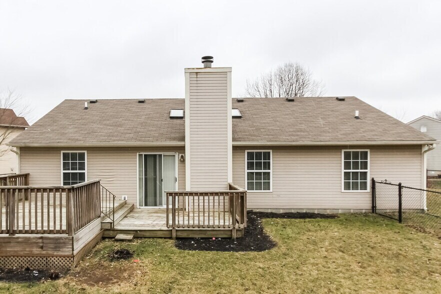 Building Photo - 12036 Pepperwood Dr