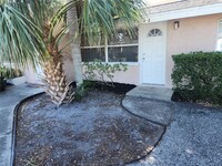 Building Photo - 1630 Redwood St