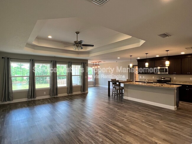 Building Photo - 7913 Majestic Cypress Dr
