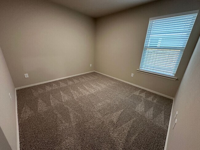 Building Photo - Bryan - 3 bedroom - 2 bath - 2 car garage - fenced in back yard - Brand New House - very new to B...