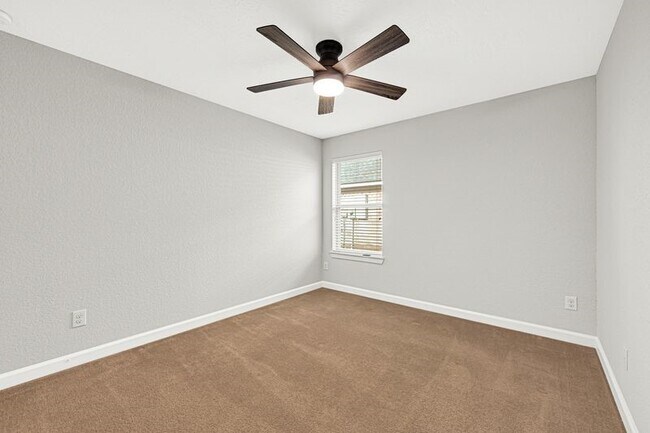 Building Photo - 1907 Caldbeck Ln