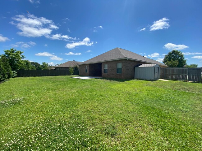 Building Photo - 3 Bedroom/2.5 Bathroom Home in Daphne
