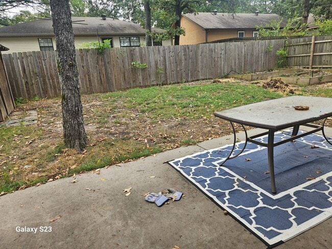 Building Photo - Remodeled 3 Bedroom Home
