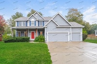 Building Photo - 9735 N Willow Ave