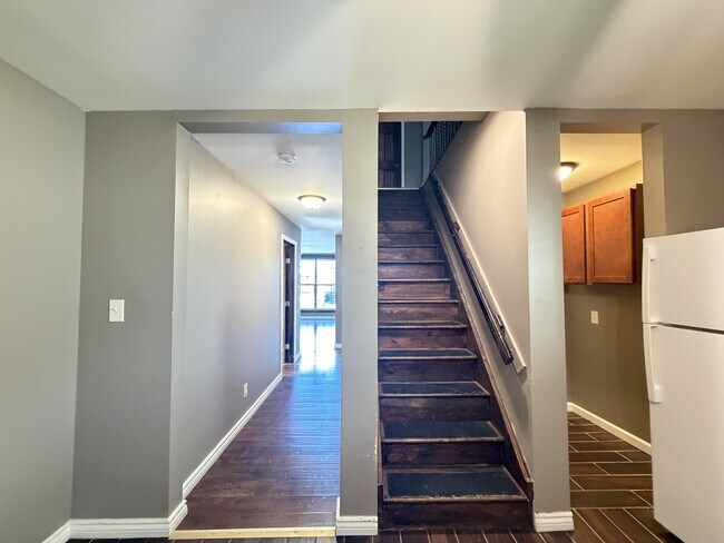 Building Photo - 11 Pooley Pl