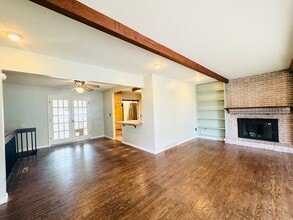 Building Photo - Large 3 Bed, 3 Bath House In Greeley - 4 bonus rooms in basement!