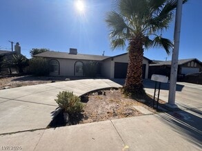 Building Photo - 3001 King Midas Way