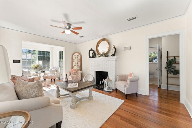 Building Photo - 4744 Glenwood Ave