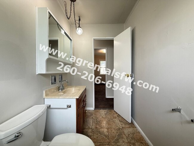 Building Photo - Special Move in Offer- $200 Off First Mont...