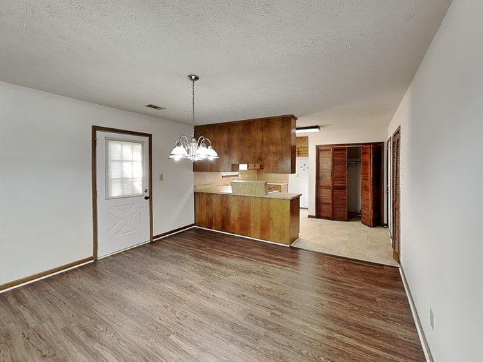 Building Photo - 7319 Exeter Ct