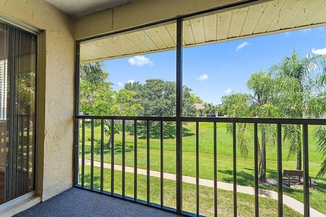 Building Photo - 6531 Chasewood Dr