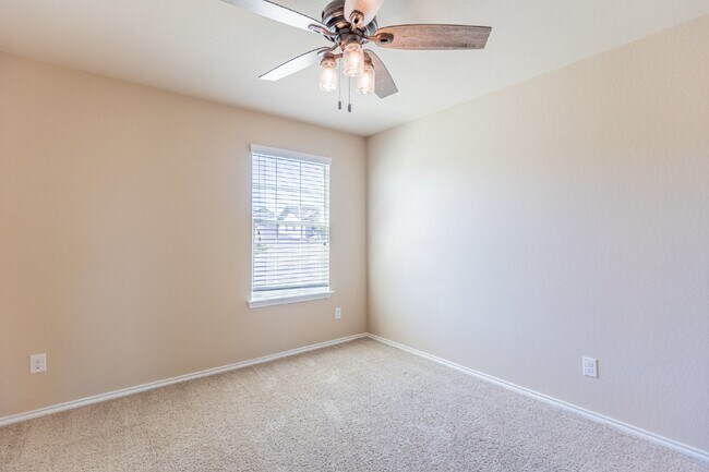 Building Photo - 1744 Emerald Edge