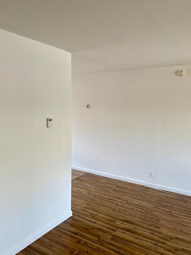 Building Photo - Charming 2-Bedroom Condo in Antioch