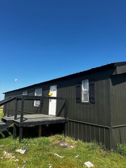 Building Photo - 75 R M Wy